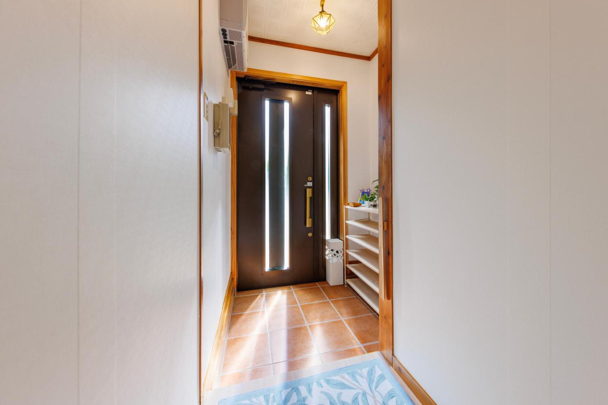 Villa 新規オープン サウナ Bbq ジャグジー付き 最大7名 無料駐車場4台 ビーチまで車で5分 Sky House Uruma Exterior foto