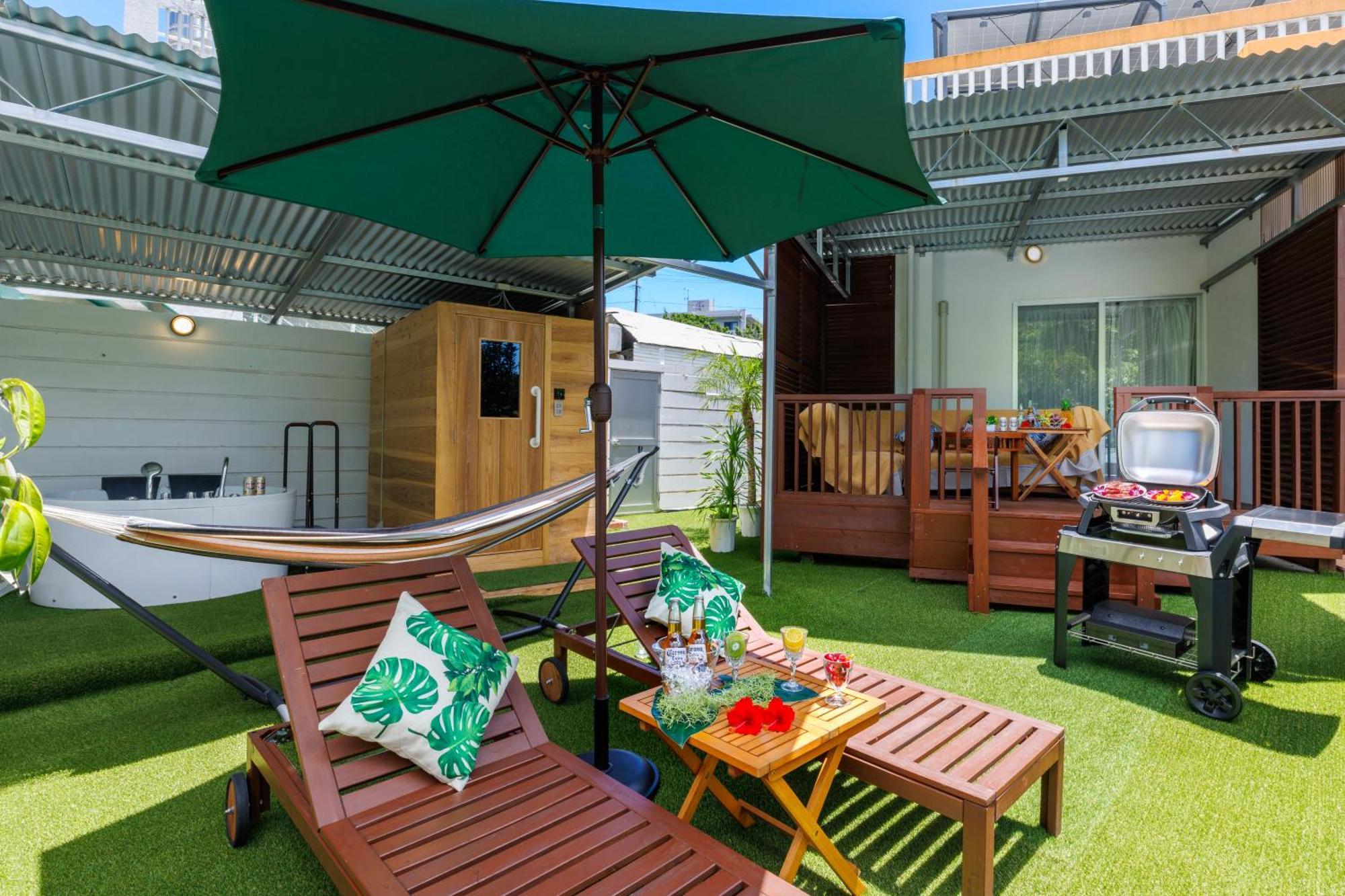 Villa 新規オープン サウナ Bbq ジャグジー付き 最大7名 無料駐車場4台 ビーチまで車で5分 Sky House Uruma Exterior foto